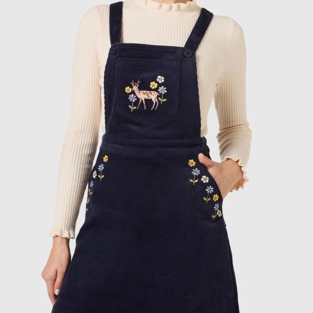 Deer Embroidered Cord Pinny from Princess Highway NWT!!